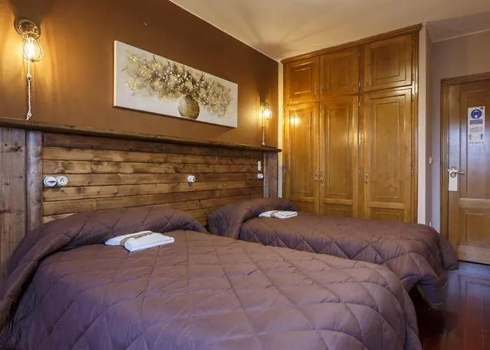 Отель H Rural Chamouco *